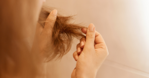 Cabelo não cresce e está caindo? Veja como recuperar de forma simples.